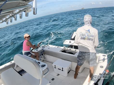nassau fishing charters|Fishing 242 Charters – 32' SeaVee .